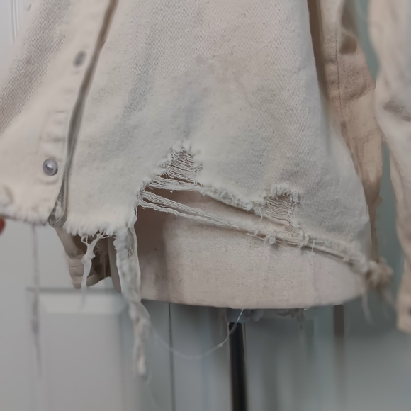 Distressed Cream Denim GB Jacket - Picture 5 of 9